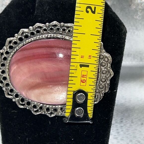 Vintage Pink Synthetic Rhodochrosite Style Brooch Pin Silver Tone Filigree Metal - Picture 3 of 6